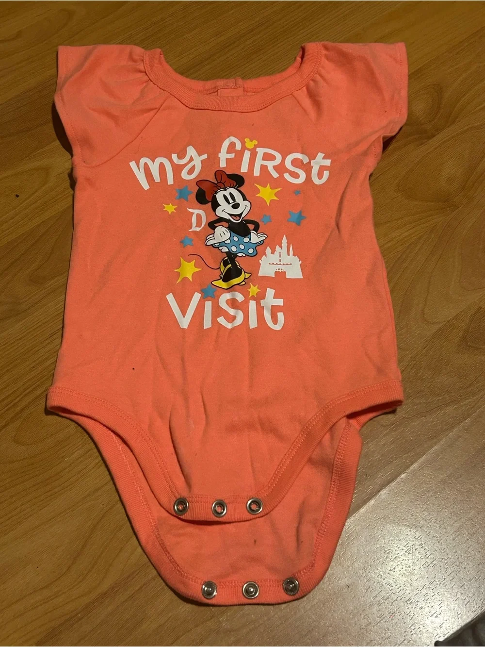 Disney Baby Minnie 'My First Visit' Coral LIKE NEW Onesie Size 12-18 months